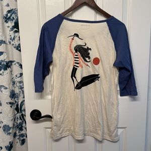 Dakine Women’s Graphic Henley